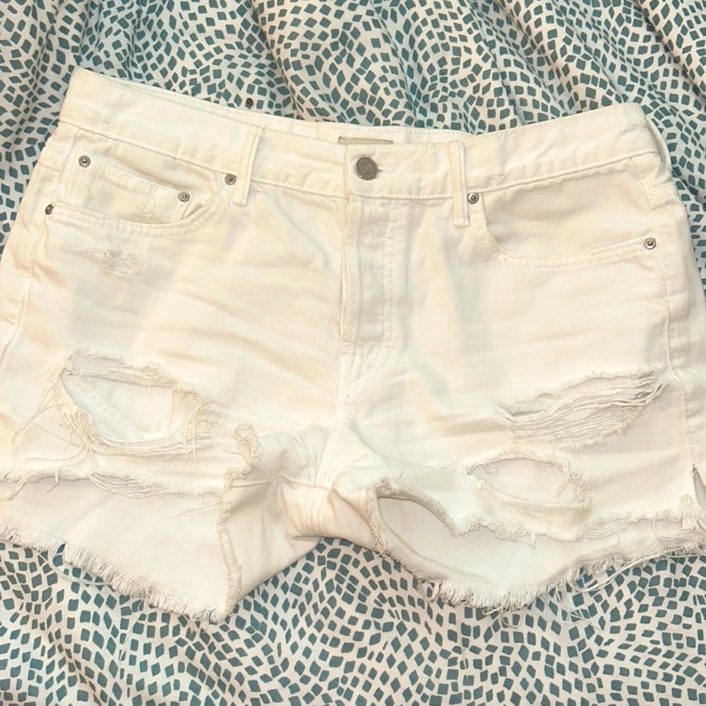 Super cute White Mother Shorts